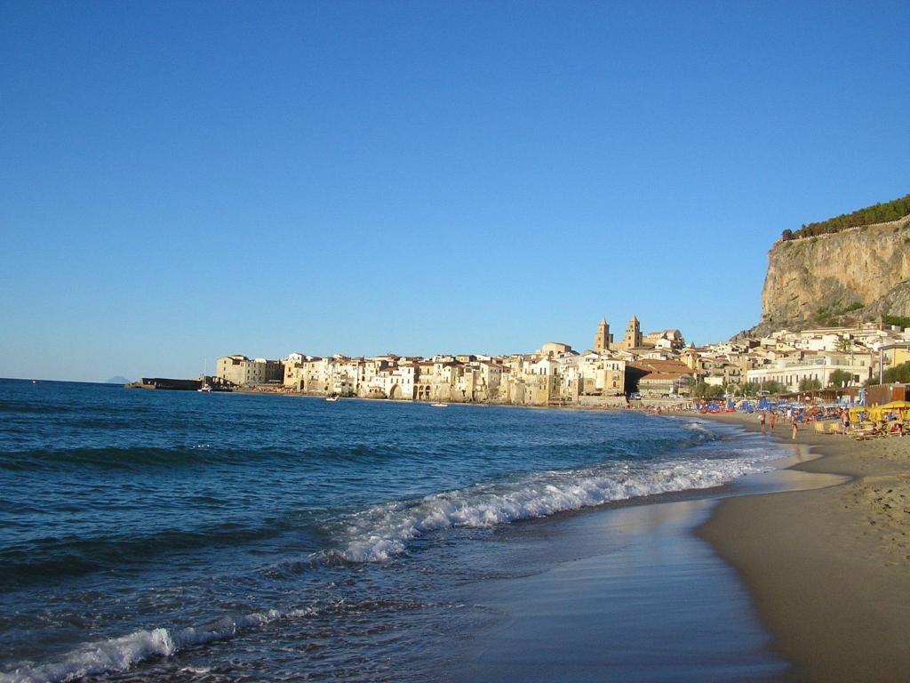 B&B Arcobaleno Cefalu Ngoại thất bức ảnh